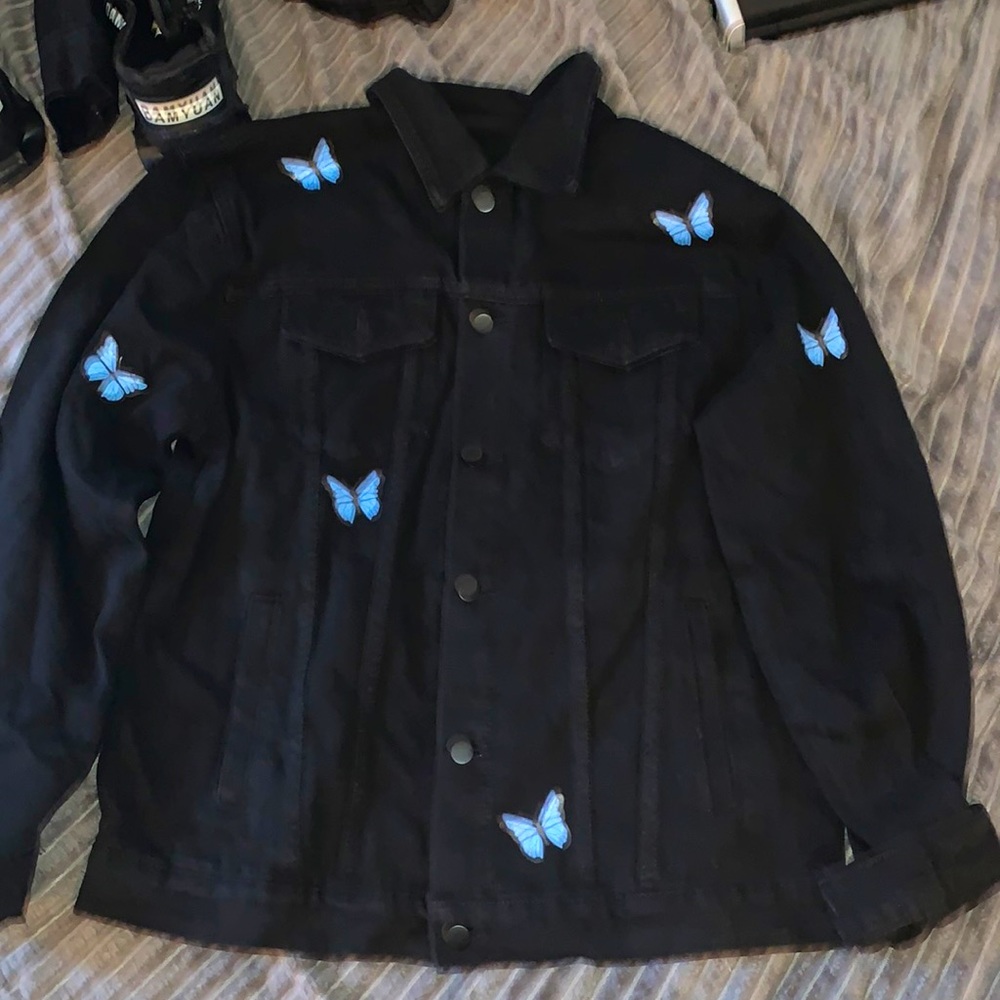 Men 1pc butterfly print denim jacket Black ( XL 42)